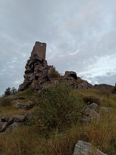 Am Schloss Hohenstein