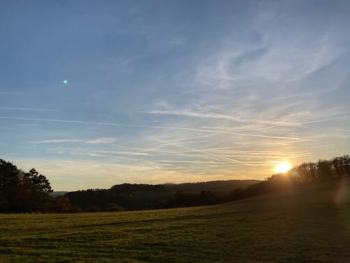 Alte Rheinstraße ab Wanderparkplatz Kornberg