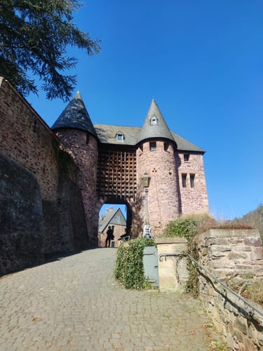 Um das Staubecken in Heimbach