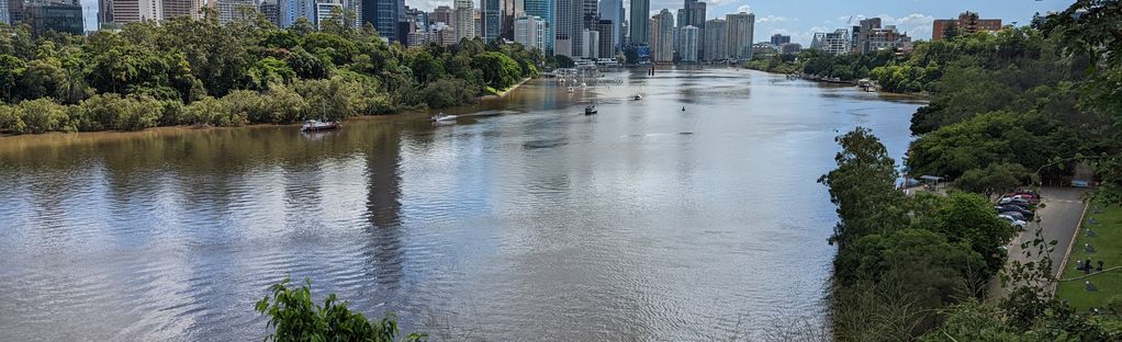 Guided tour of Brisbane, Australia from South Bank Parklands to New Farm