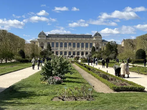 Jardin des Plantes  Attractions in 5e arrondissement, Paris