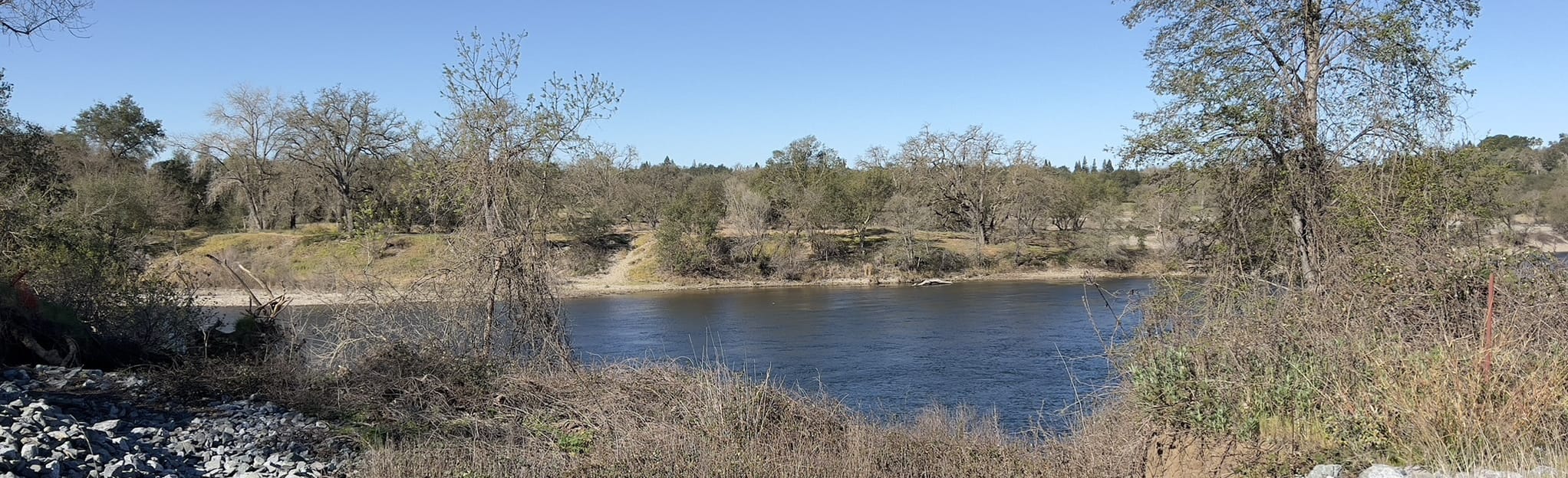 American River Bike Trail South - EyJidWNrZXQiOiJhc3NldHMuYWxsdHJhaWxzLmNvbSIsImtleSI6InVwbG9hZHMvcGhvdG8vaW1hZ2UvNDUxOTEzOTIvZjRjYmRjYzkwZGFhOTk4NDE1NjlhMGUxMWUzNzRiZmEuanBnIiwiZWRpdHMiOnsidG9Gb3JtYXQiOiJqcGVnIiwicmVzaXplIjp7IndpZHRoIjoyMDQ0LCJoZWlnaHQiOjYyNCwiZml0IjoiY292ZXIifSwicm90YXRlIjpudWxsLCJqcGVnIjp7InRyZWxsaXNRdWFudGlzYXRpb24iOnRydWUsIm92ZXJzaG9vdERlcmluZ2luZyI6dHJ1ZSwib3B0aW1pc2VTY2FucyI6dHJ1ZSwicXVhbnRpc2F0aW9uVGFibGUiOjN9fX0=