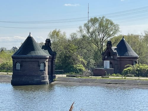 An der Elbe entlang von Rothenburgsort nach Allermöhle
