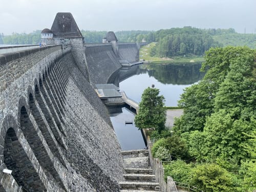 Von Neheim zum Möhnesee