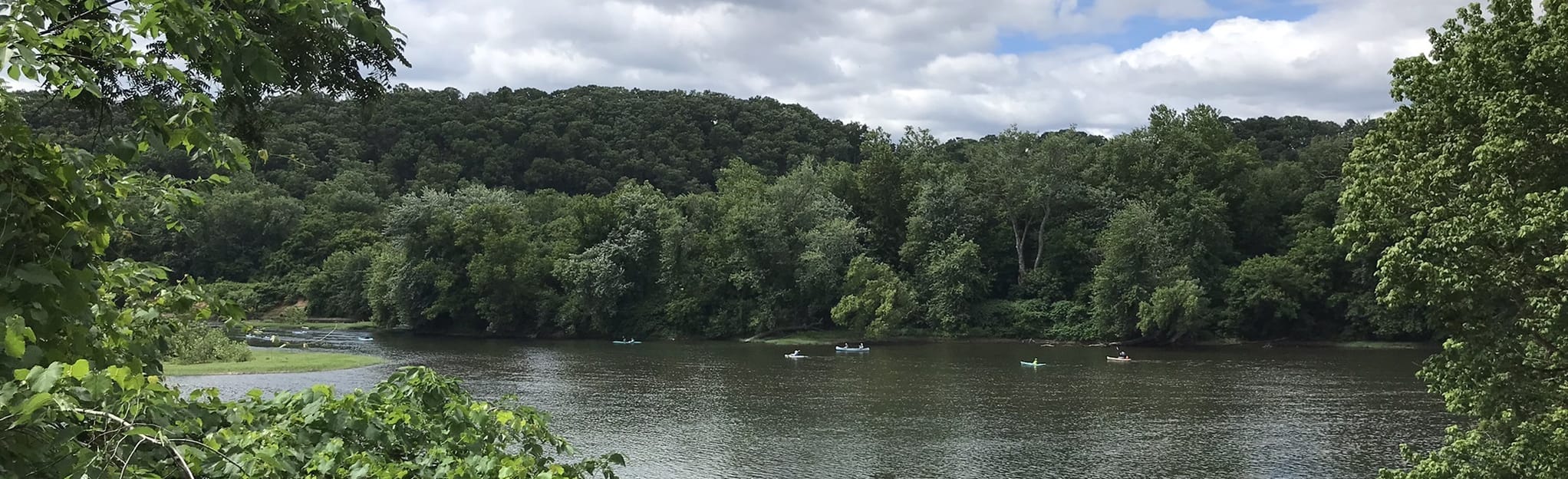 Chesapeake and Ohio Canal Trail - EyJidWNrZXQiOiJhc3NldHMuYWxsdHJhaWxzLmNvbSIsImtleSI6InVwbG9hZHMvcGhvdG8vaW1hZ2UvNDg1NTEwNzcvNGI0NjhiNmQ1NzMyZDU5ZmU5YjdiOTM4MTI1OWI5OGYuanBnIiwiZWRpdHMiOnsidG9Gb3JtYXQiOiJqcGVnIiwicmVzaXplIjp7IndpZHRoIjoyMDQ0LCJoZWlnaHQiOjYyNCwiZml0IjoiY292ZXIifSwicm90YXRlIjpudWxsLCJqcGVnIjp7InRyZWxsaXNRdWFudGlzYXRpb24iOnRydWUsIm92ZXJzaG9vdERlcmluZ2luZyI6dHJ1ZSwib3B0aW1pc2VTY2FucyI6dHJ1ZSwicXVhbnRpc2F0aW9uVGFibGUiOjN9fX0=