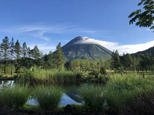 Best hikes in arenal national outlet park