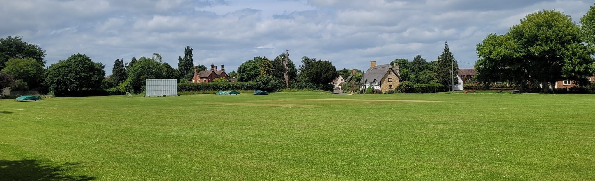 Bredon, Eckington and Elmley Castle Circular Map, Guide