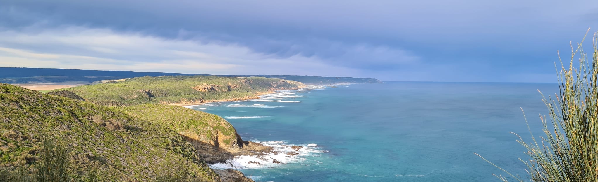 Castle Cove Lookout via Great Ocean Walk, Victoria, Australia 9