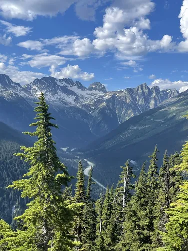 Best hikes in shop glacier national park canada