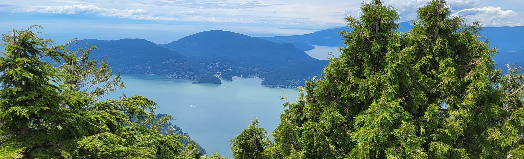 Eagle Bluffs via Black Mountain Trail, British Columbia, Canada 3,735