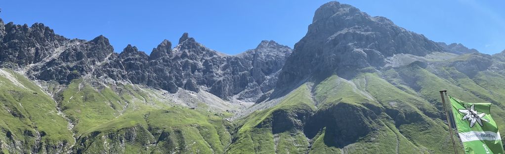 Nebelhorn, Seealpsee, Gleitweg , and Oy Valley to Oberstdorf