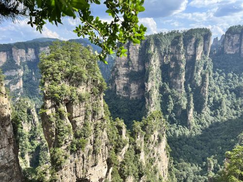 tianzi mountains climbing