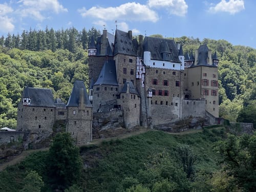 Von Keldung zur Burg Eltz