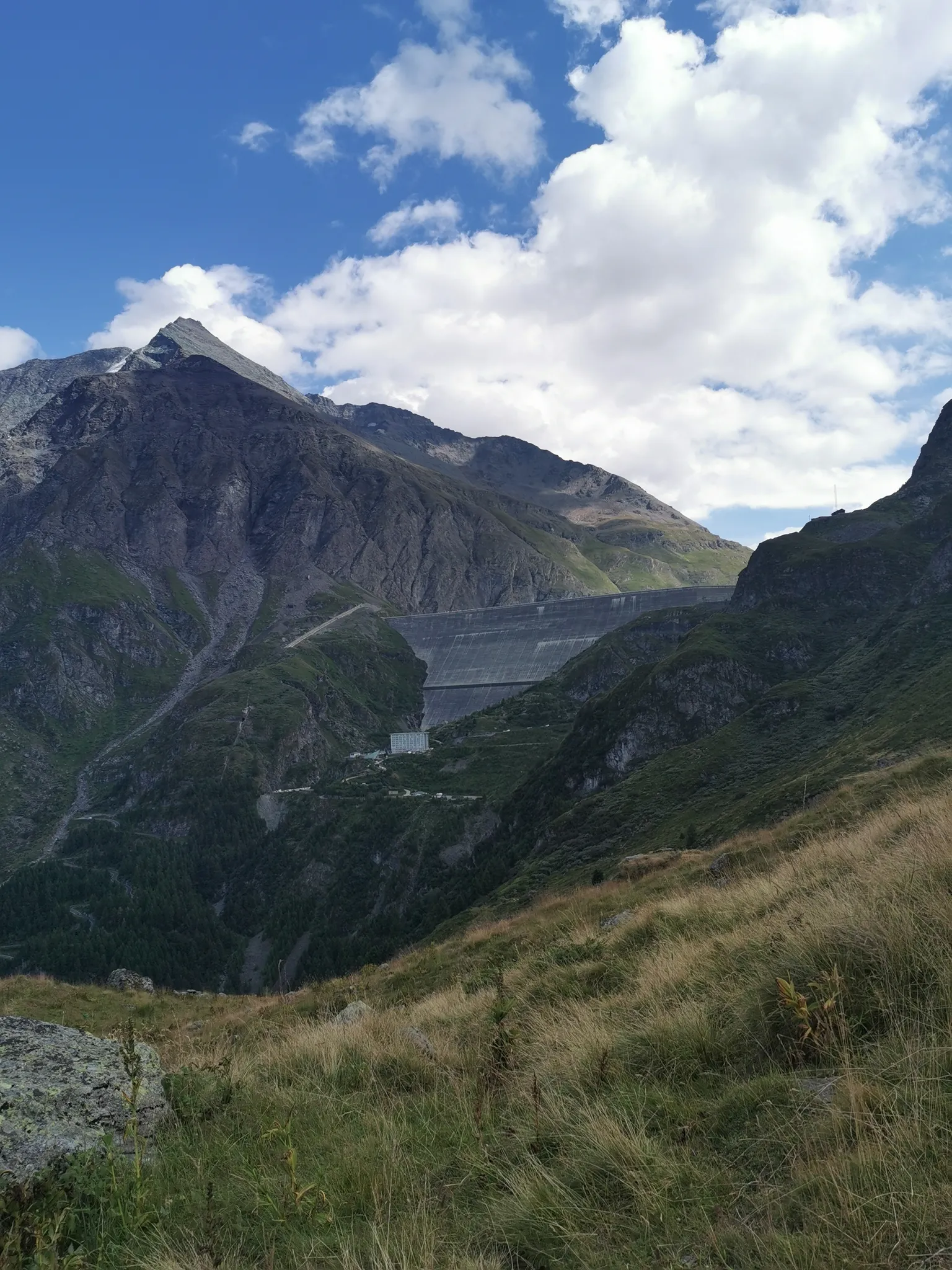 Foto van een route van Magali Periat met titel Tour du Val d’Hérens, Étape 1: Thyon – Grande Dixence