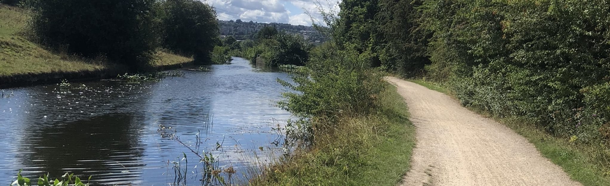 Apperley Bridge and Aire Valley Towpath Circular 32 Reviews, Map