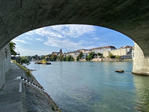 Rheinweg: Wettsteinbrücke - Dreirosenbrücke - Kraftwerkinsel