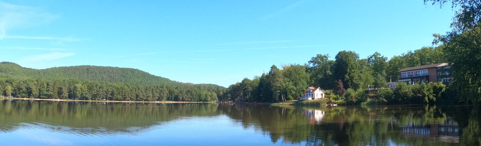 Etang de Hanau - Château de Lutzelhardt, Moselle, France - Map, Guide ...