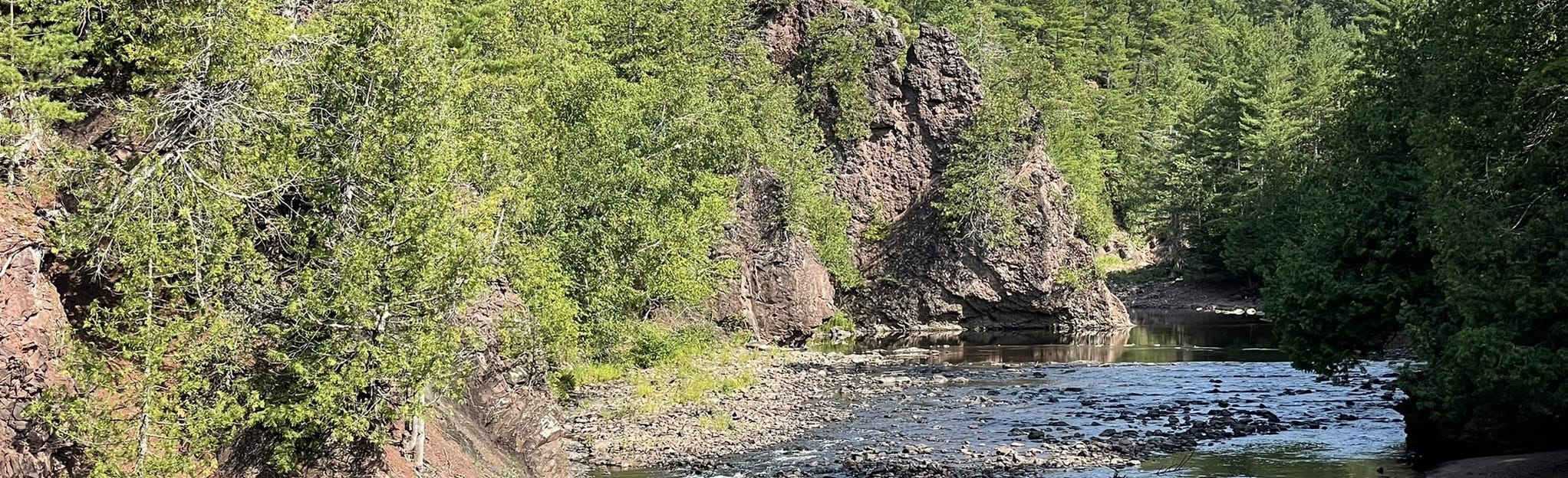 Sandy Ledges Campsite via North - EyJidWNrZXQiOiJhc3NldHMuYWxsdHJhaWxzLmNvbSIsImtleSI6InVwbG9hZHMvcGhvdG8vaW1hZ2UvNTEwOTkzNzUvNjM0YmQxZTJhOTM2ZjBiYjM4NWYxZTgzNzc2MDdiN2QuanBnIiwiZWRpdHMiOnsidG9Gb3JtYXQiOiJqcGVnIiwicmVzaXplIjp7IndpZHRoIjoyMDQ0LCJoZWlnaHQiOjYyNCwiZml0IjoiY292ZXIifSwicm90YXRlIjpudWxsLCJqcGVnIjp7InRyZWxsaXNRdWFudGlzYXRpb24iOnRydWUsIm92ZXJzaG9vdERlcmluZ2luZyI6dHJ1ZSwib3B0aW1pc2VTY2FucyI6dHJ1ZSwicXVhbnRpc2F0aW9uVGFibGUiOjN9fX0=