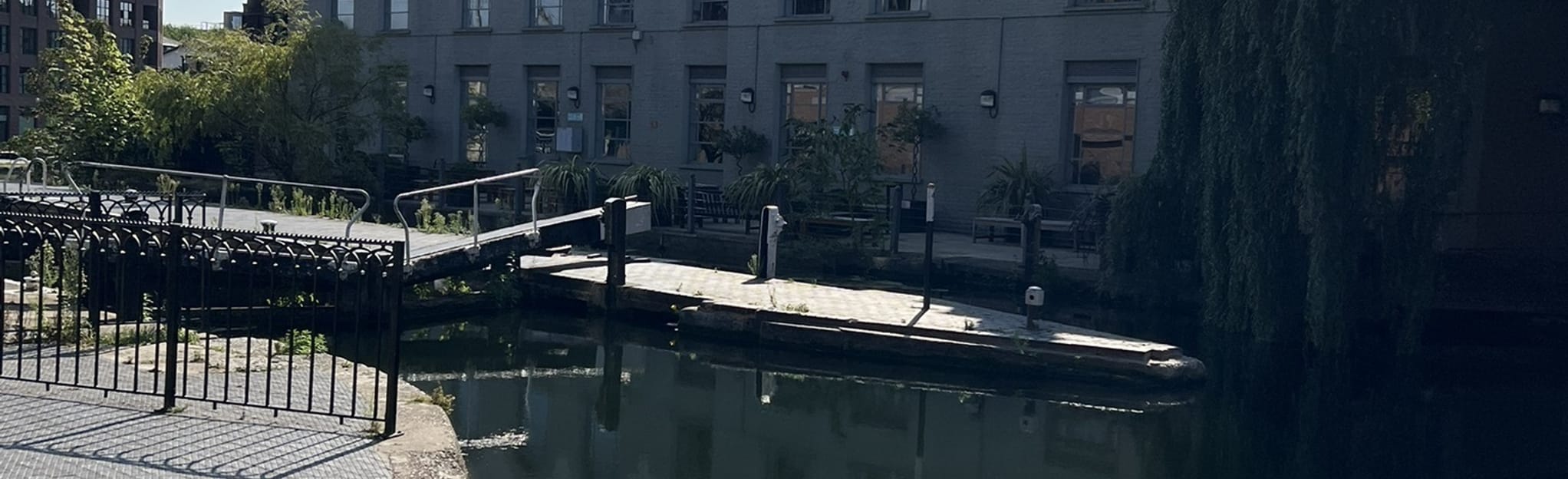 Granary Square to Camdem Lock Bridge, London, England 64 Reviews, Map