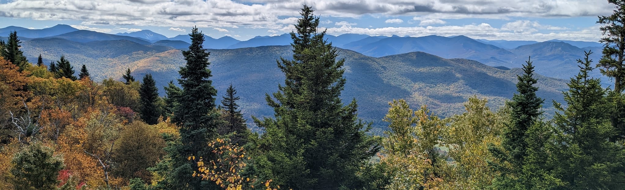 Jay Mountain Trail New York - EyJidWNrZXQiOiJhc3NldHMuYWxsdHJhaWxzLmNvbSIsImtleSI6InVwbG9hZHMvcGhvdG8vaW1hZ2UvNTI1ODAxNjEvMjU3NTQ2OTM4Mzc1OWM4MzViYmI4MDVlZjI2MGQwODYuanBnIiwiZWRpdHMiOnsidG9Gb3JtYXQiOiJqcGVnIiwicmVzaXplIjp7IndpZHRoIjoyMDQ0LCJoZWlnaHQiOjYyNCwiZml0IjoiY292ZXIifSwicm90YXRlIjpudWxsLCJqcGVnIjp7InRyZWxsaXNRdWFudGlzYXRpb24iOnRydWUsIm92ZXJzaG9vdERlcmluZ2luZyI6dHJ1ZSwib3B0aW1pc2VTY2FucyI6dHJ1ZSwicXVhbnRpc2F0aW9uVGFibGUiOjN9fX0=