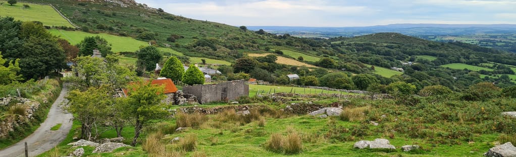 Disused quarry on Bodmin Moor, It was very wild and windy o…