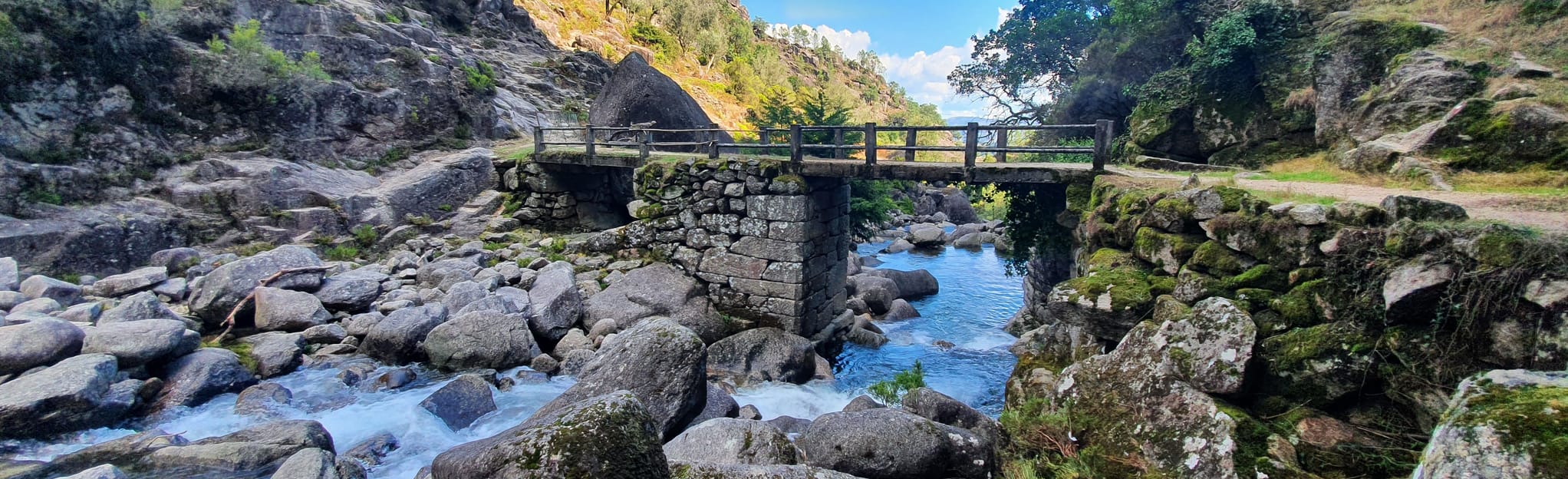 Pedra Viewpoint and Rajada Waterfall, Braga, Portugal - 89 Reviews, Map ...