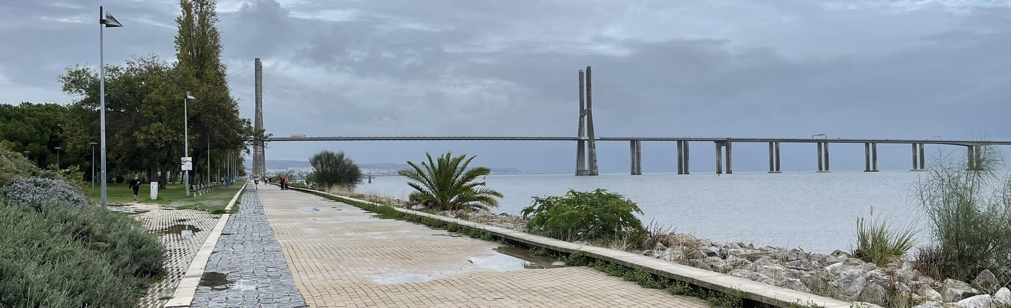 Passeio das Tágides - Passeio do Tejo: 125 Fotos - Lissabon, Portugal ...