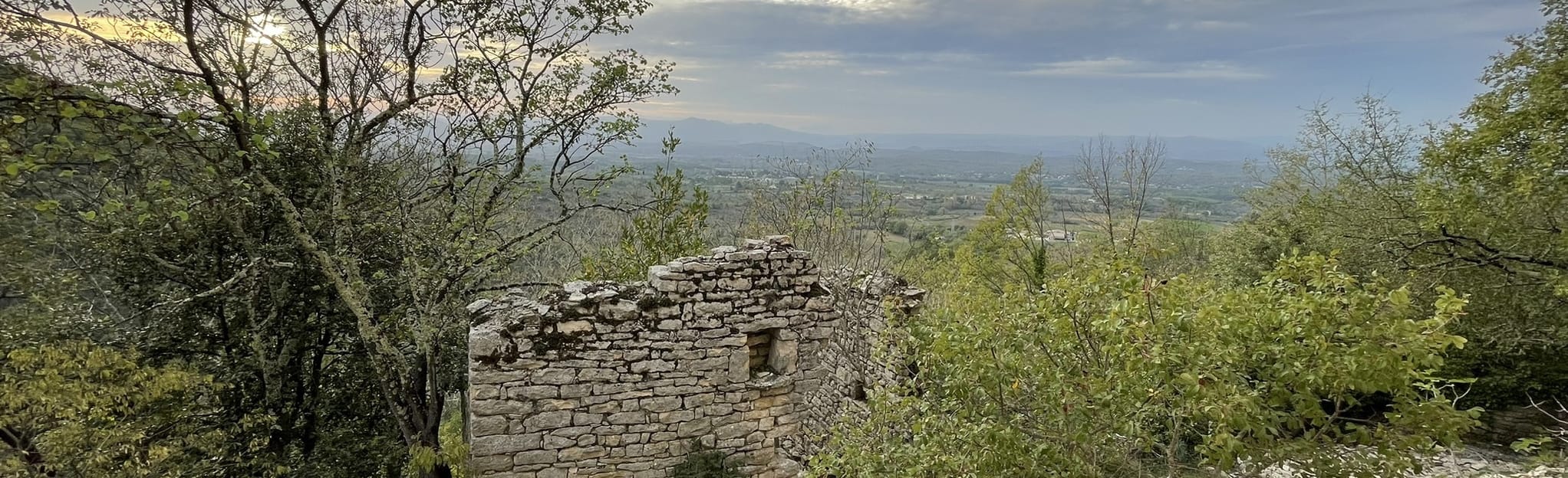 Chapelle Notre Dame des Songes Ruines du Hameau de Chastelas 77