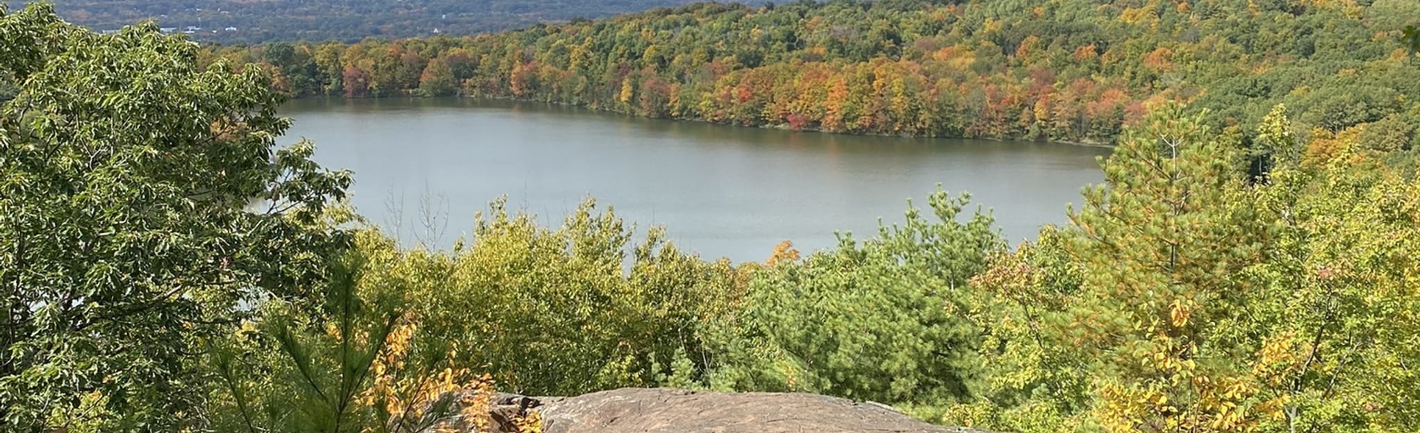 Bradley Mountain and Crescent Lake Loop 230 Reviews, Map Connecticut