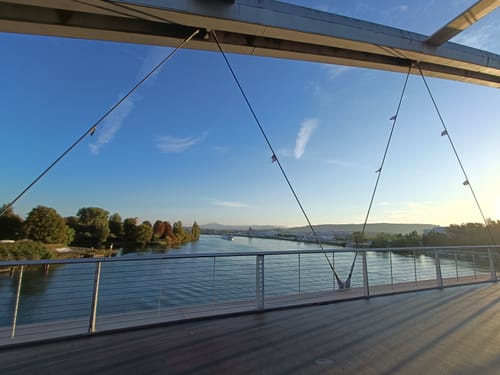 Rheinweg: Mittlere Brücke - Dreiländerbrücke