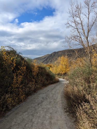 Hiking near outlet sierra nevada brewery