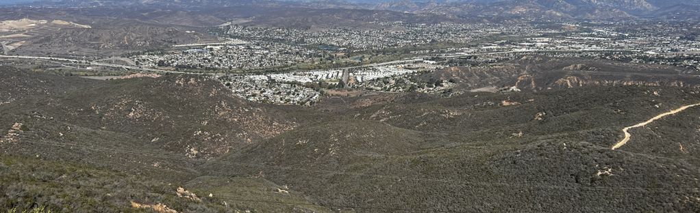 are dogs allowed at cowles mountain