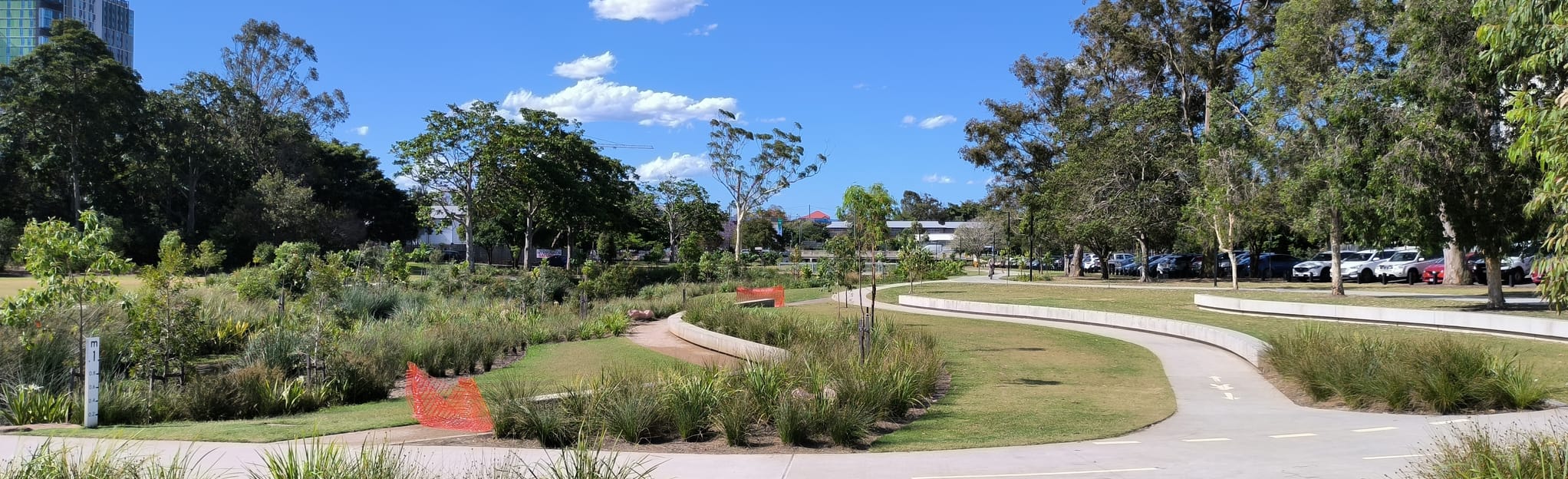 Norman Creek and Nicholson Street Bikeways: 9 foto's - Queensland ...