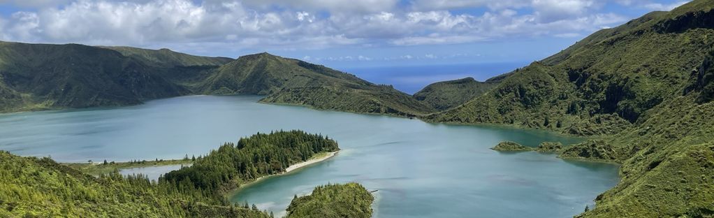 Lagoa do Fogo Viewpoint Route - Água d'Alto Beach, Azores