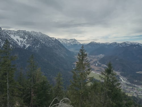 Zur Osterfeuerspitze