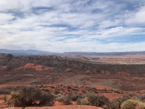 Sand hollow state outlet park hiking