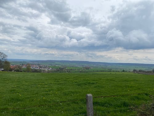 Vom Cappeler Friedhof zur Burgruine Frauenberg