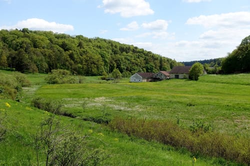 Von Titting zur Burgruine Bechthal