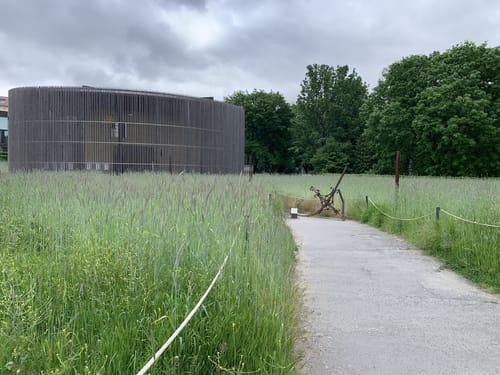 Entlang der ehemaligen Berliner Mauer an der Bernauer Straße
