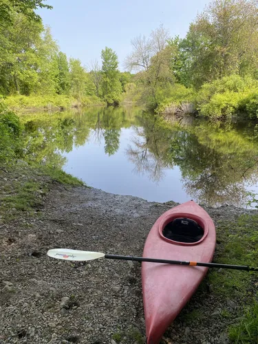 Historic Escapes: 5 Beautiful Hiking Trails in Dedham – Massachusetts