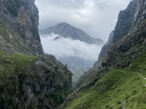 Picos de outlet europa best hikes