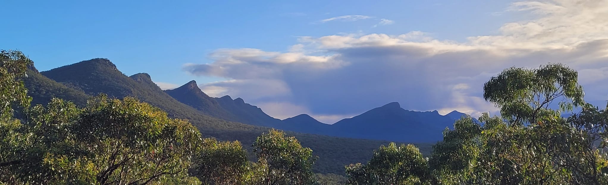 Grampians Peaks Trail Section S3 Djardjidjawara to MudDadjug 30