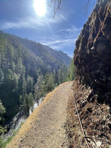 Photos of Columbia River Gorge National Scenic Area, Oregon backpacking  trails