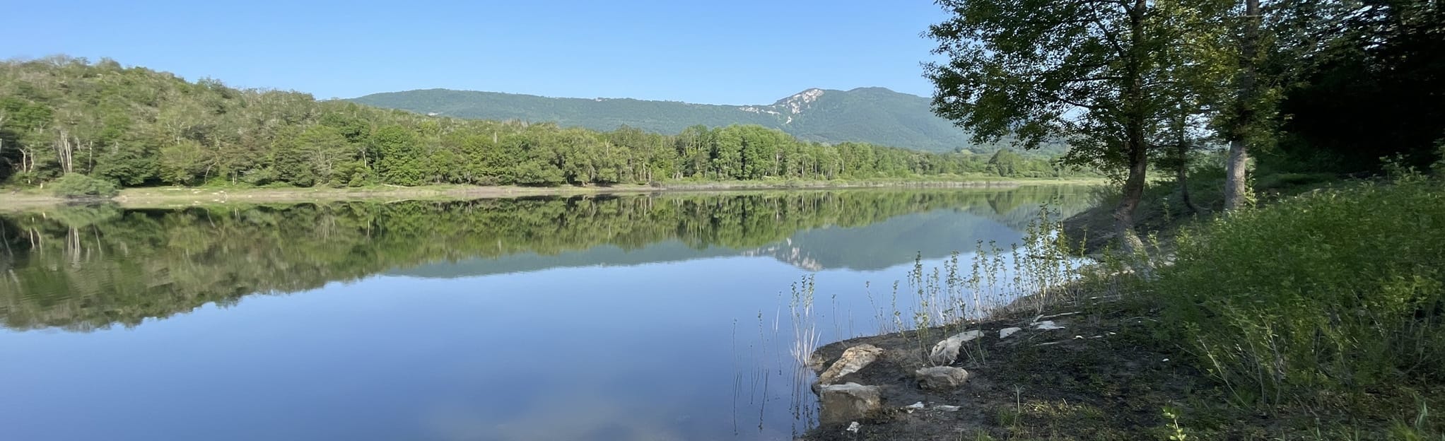 Peyzieu, Lac d’Armaille, Cascade de Thoys : 15 Photos - Ain, France ...