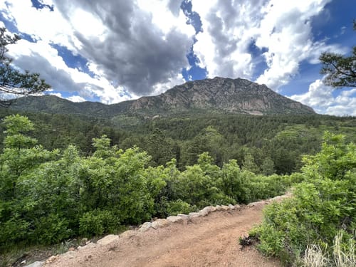 Cheyenne mountain 2025 state park hiking