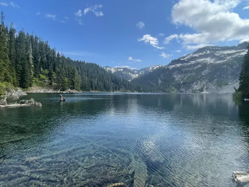 Alpine lakes 2024 wilderness easy hikes