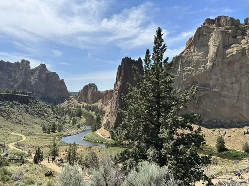 Best hikes in clearance smith rock state park