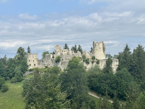Burgruinen Eisenberg und Hohenfreyberg