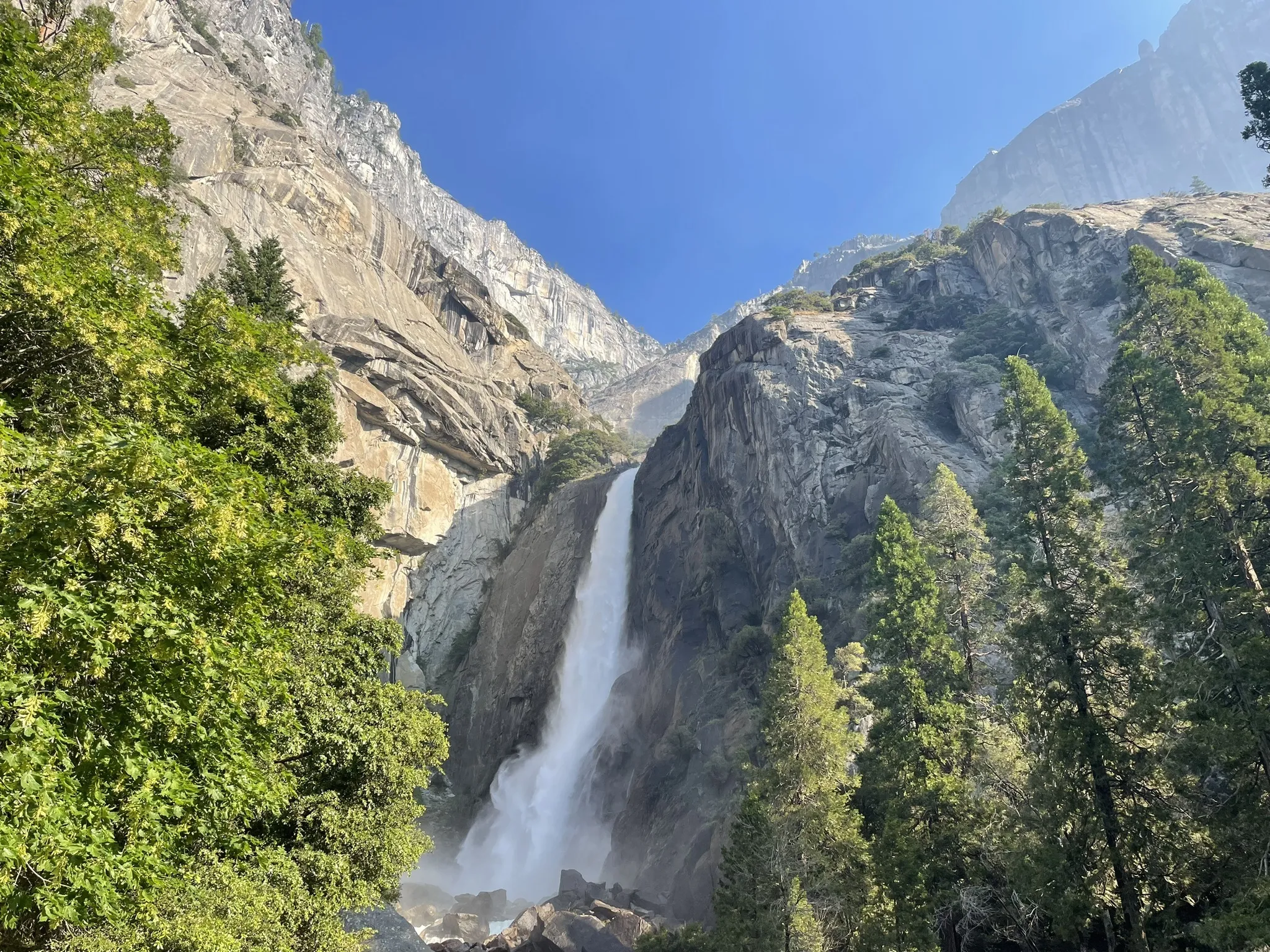 Lower Yosemite Falls Trail