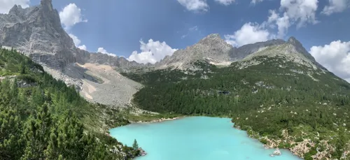 Como é a trilha até o Lago di Sorapis nas Dolomitas